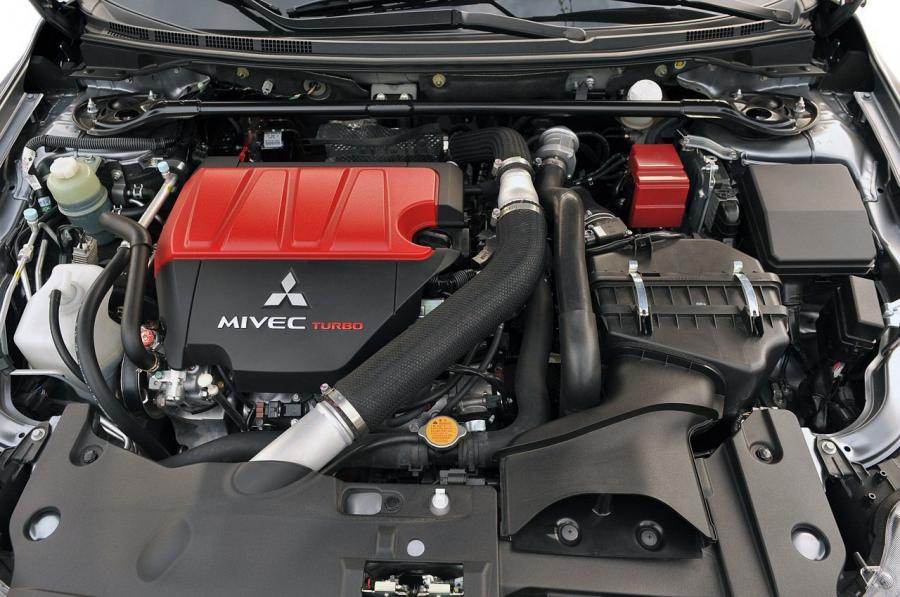  Mitsubishi Lancer Evolution X GSR 2013 года  (фото 30 из 43)
